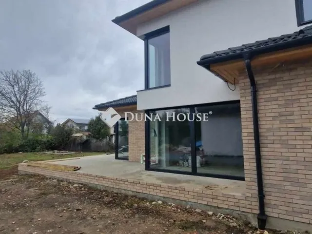 Eladó ház Szeged 182 nm