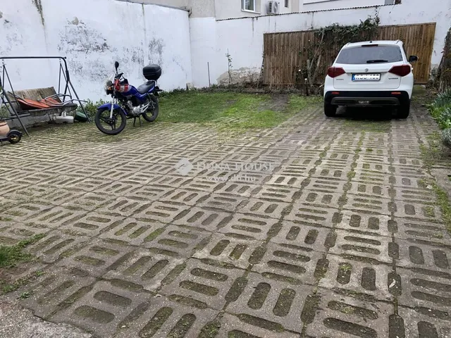 Eladó garázs Szeged 13 nm