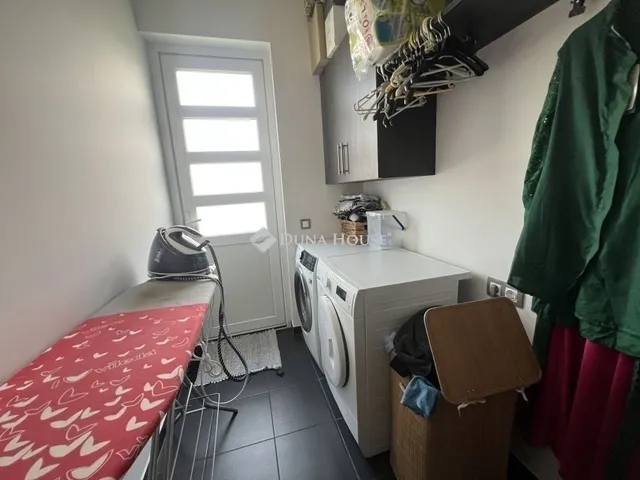 Eladó ház Szeged 240 nm