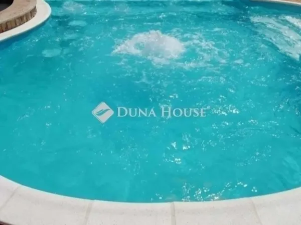 Eladó ház Szeged 550 nm