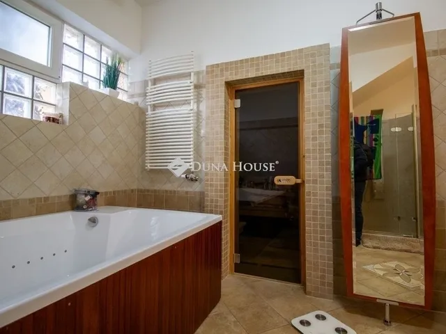 Eladó ház Szeged 550 nm