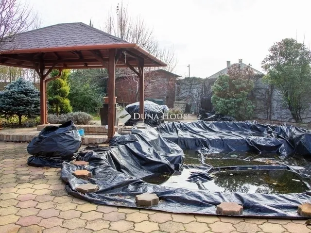 Eladó ház Szeged 550 nm