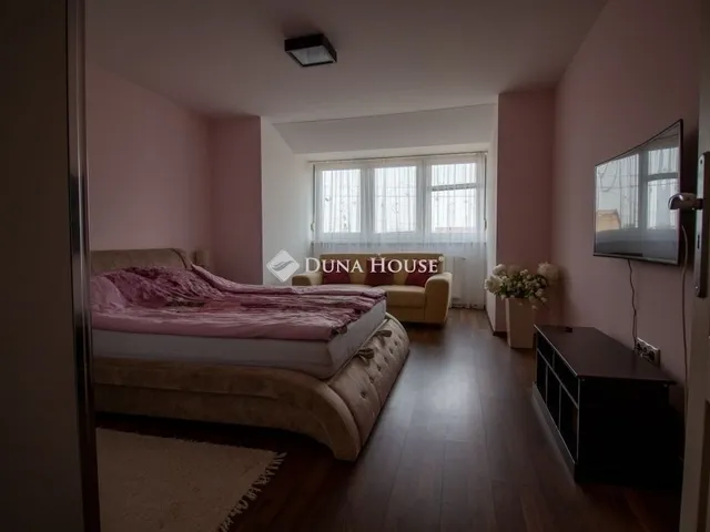 Eladó ház Szeged 550 nm