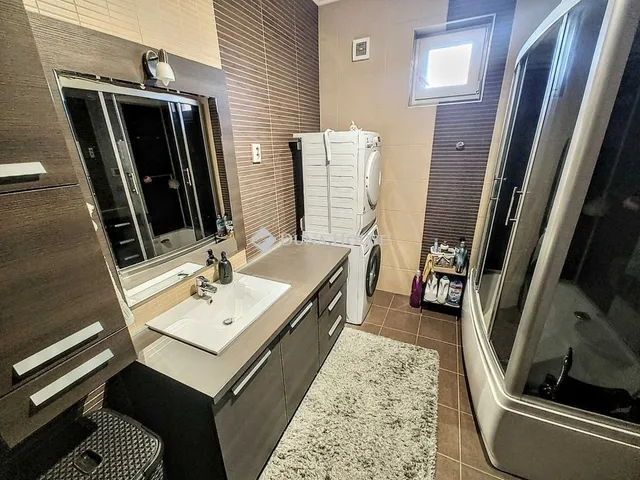 Eladó ház Szeged 160 nm