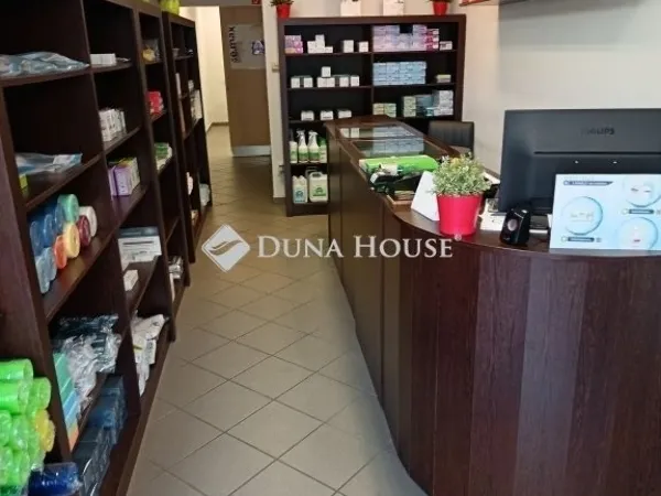 Eladó kereskedelmi és ipari ingatlan Szeged 57 nm