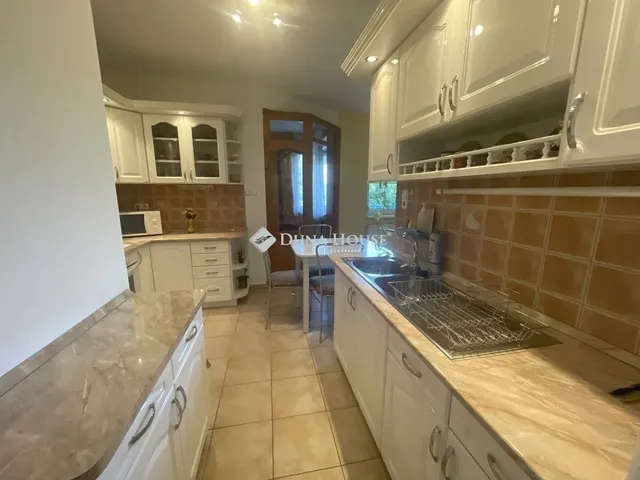 Eladó lakás Szeged 64 nm