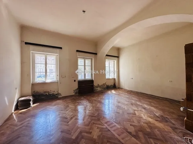 Eladó lakás Szeged 123 nm