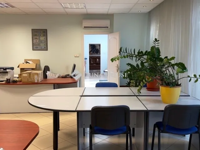 Eladó kereskedelmi és ipari ingatlan Szeged 164 nm