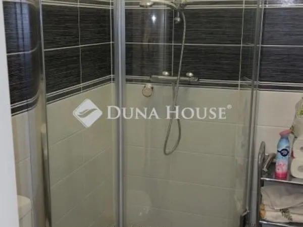 Eladó kereskedelmi és ipari ingatlan Szeged 164 nm