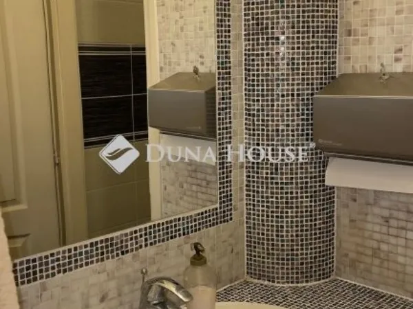 Eladó kereskedelmi és ipari ingatlan Szeged 164 nm