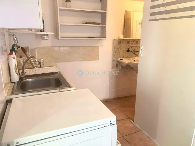 Eladó ház Szeged 42 nm