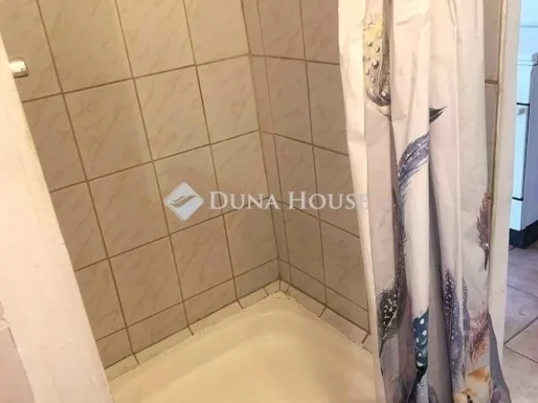 Eladó ház Szeged 42 nm