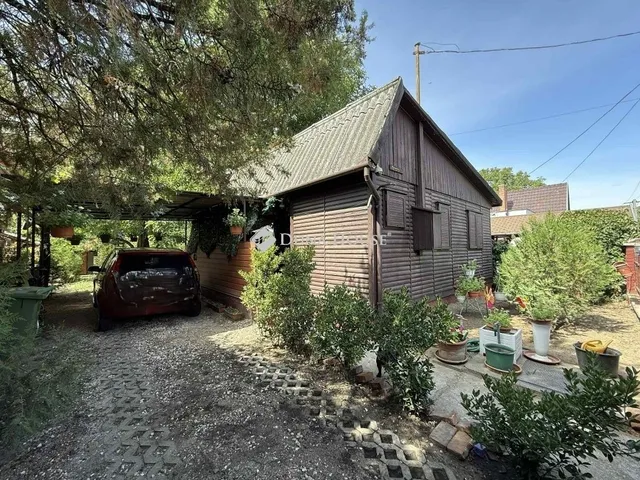 Eladó üdülő és hétvégi ház Lakitelek 32 nm