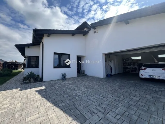 Eladó ház Szeged 240 nm