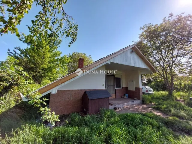 Eladó mezőgazdasági ingatlan Baja 50 nm