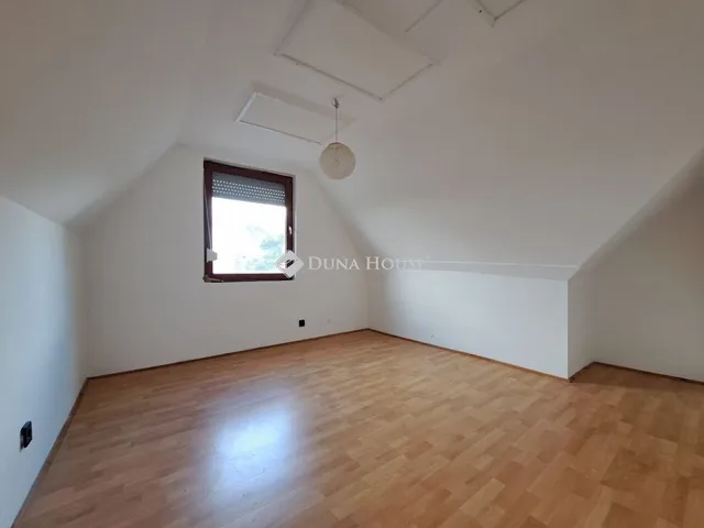 Eladó ház Baja 234 nm