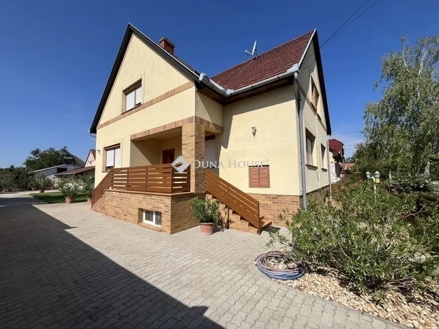 Eladó ház Kecskemét 279 nm