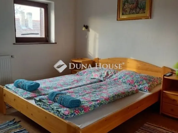 Eladó ház Alsónyék 326 nm