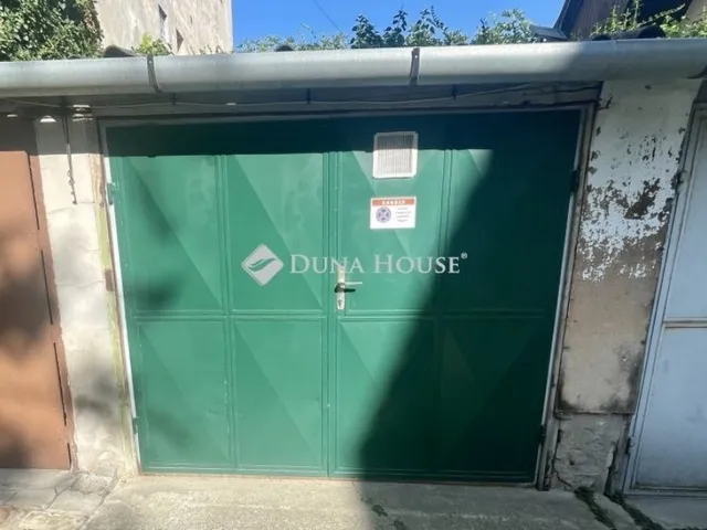 Eladó garázs Szeged 14 nm