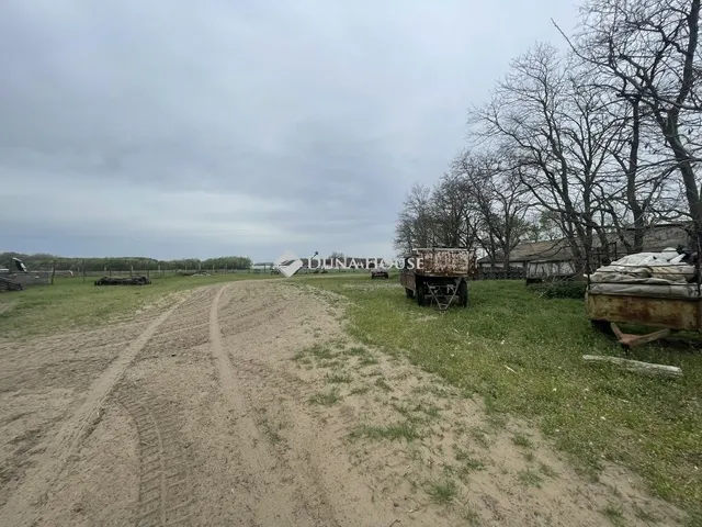 Eladó mezőgazdasági ingatlan Domaszék 117 nm