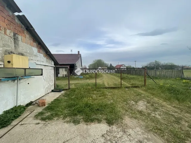 Eladó mezőgazdasági ingatlan Domaszék 117 nm
