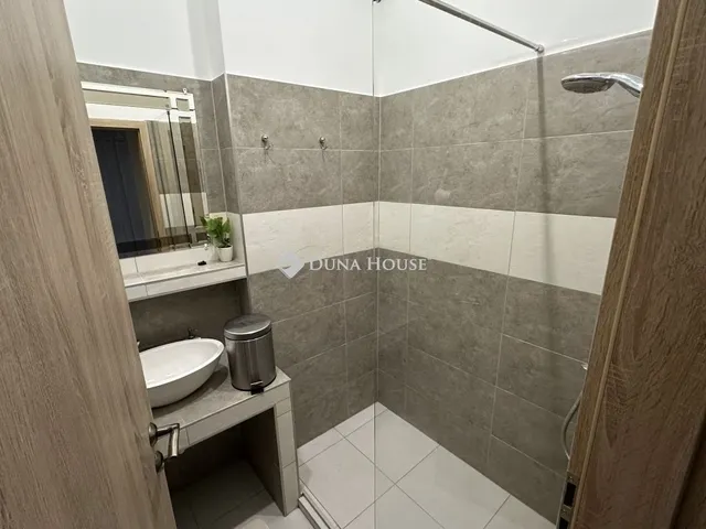 Eladó lakás Szeged 75 nm