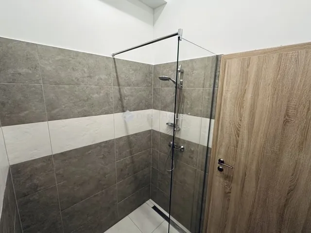 Eladó lakás Szeged 75 nm