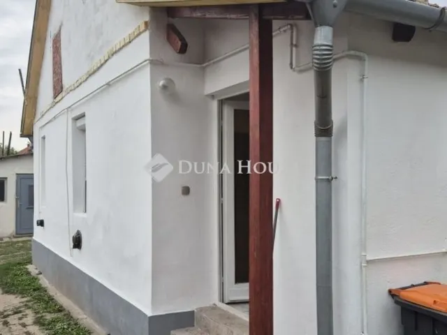 Eladó ház Szeged 30 nm