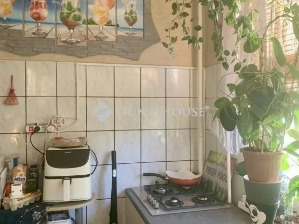 Eladó lakás Szeged, Tarján 77 nm