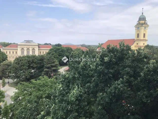 Eladó lakás Szentes 73 nm