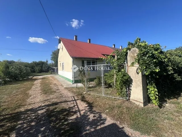Eladó ház Tiszasziget 65 nm