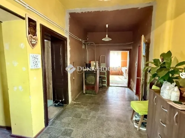 Eladó ház Üllés 99 nm