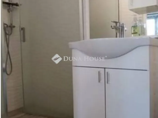 Eladó ház Hódmezővásárhely 192 nm