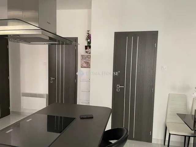 Eladó ház Hódmezővásárhely 192 nm