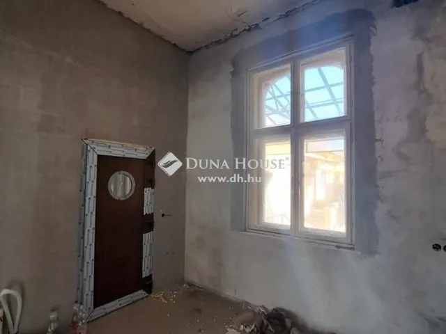 Eladó ház Hódmezővásárhely 279 nm