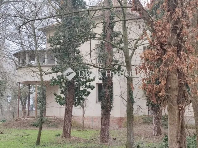 Eladó ház Hódmezővásárhely 179 nm