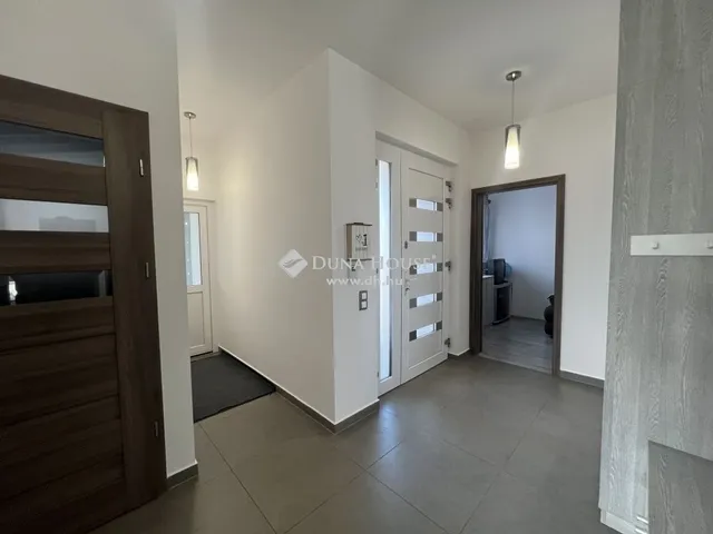 Eladó ház Szeged 240 nm