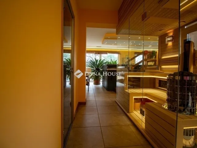 Eladó ház Szeged 550 nm