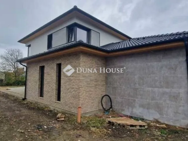 Eladó ház Szeged 182 nm