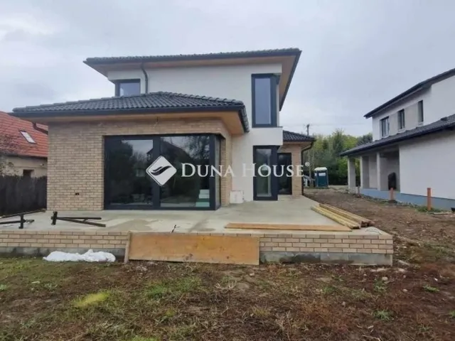 Eladó ház Szeged 182 nm