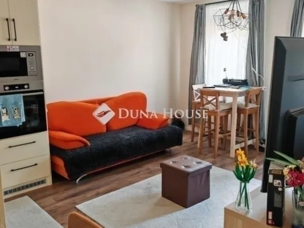 Eladó lakás Szeged 81 nm