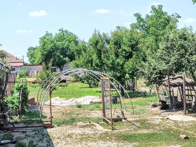 Eladó ház Sándorfalva 130 nm