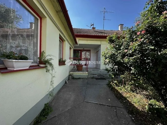 Eladó ház Hódmezővásárhely 173 nm