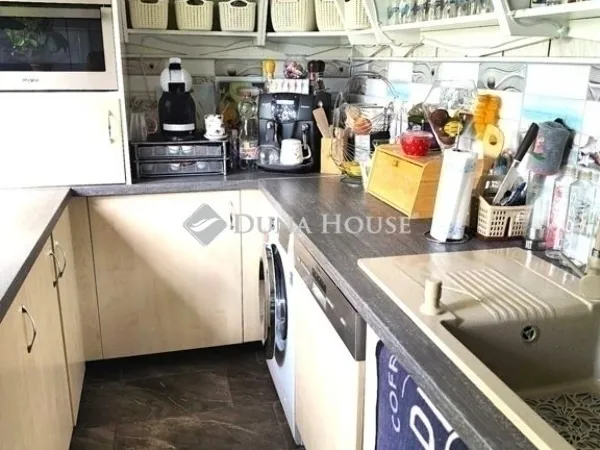 Eladó lakás Szeged 77 nm