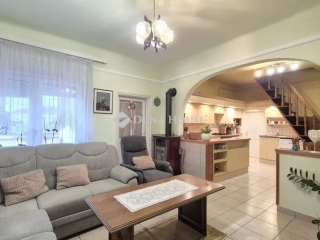 Eladó ház Lajosmizse 172 nm