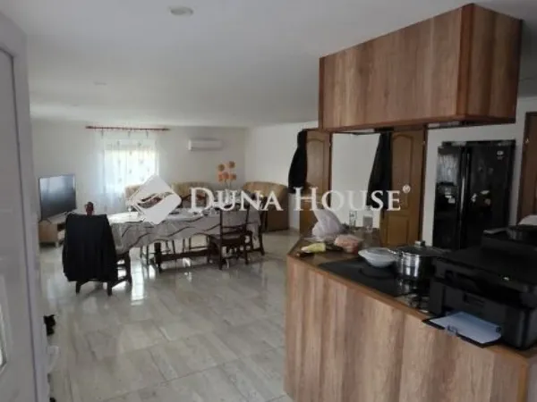 Eladó ház Csongrád 200 nm