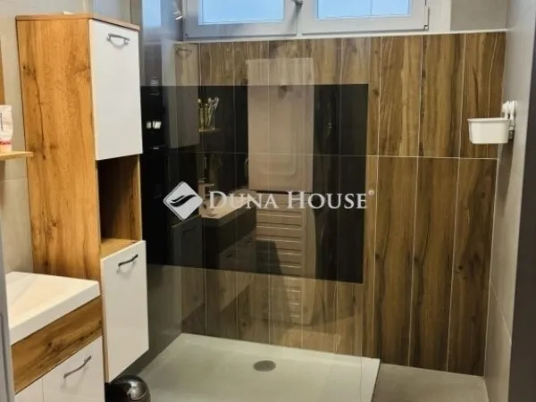 Eladó lakás Kiskunfélegyháza 68 nm