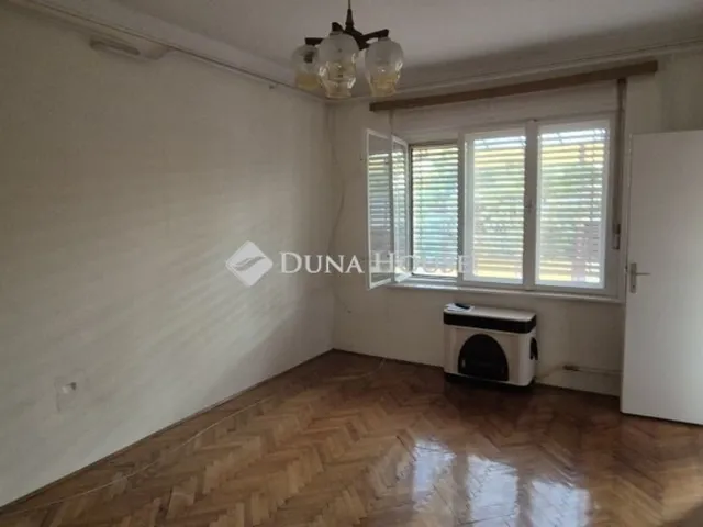 Eladó ház Üllés 130 nm