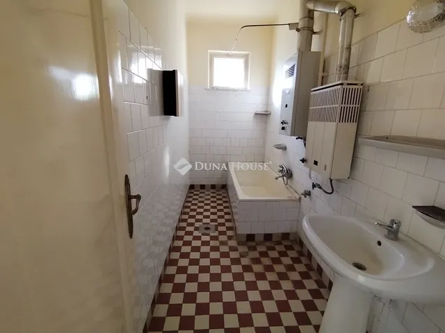 Eladó lakás Szeged 73 nm