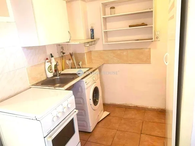 Eladó ház Szeged 42 nm